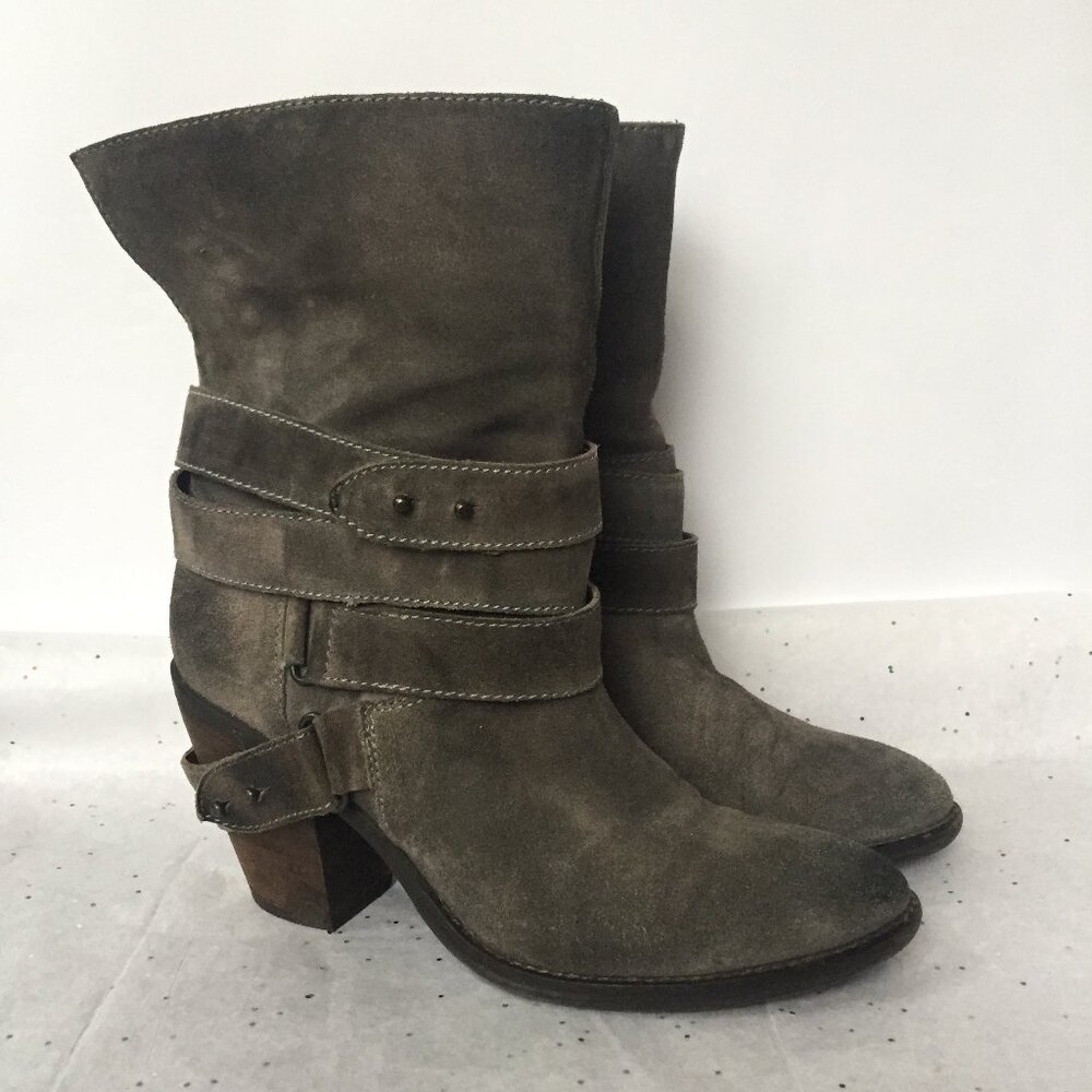 Janet & Janet Italy Gray Taupe mid calf pull on boot Size 38.5 Bohemian Western